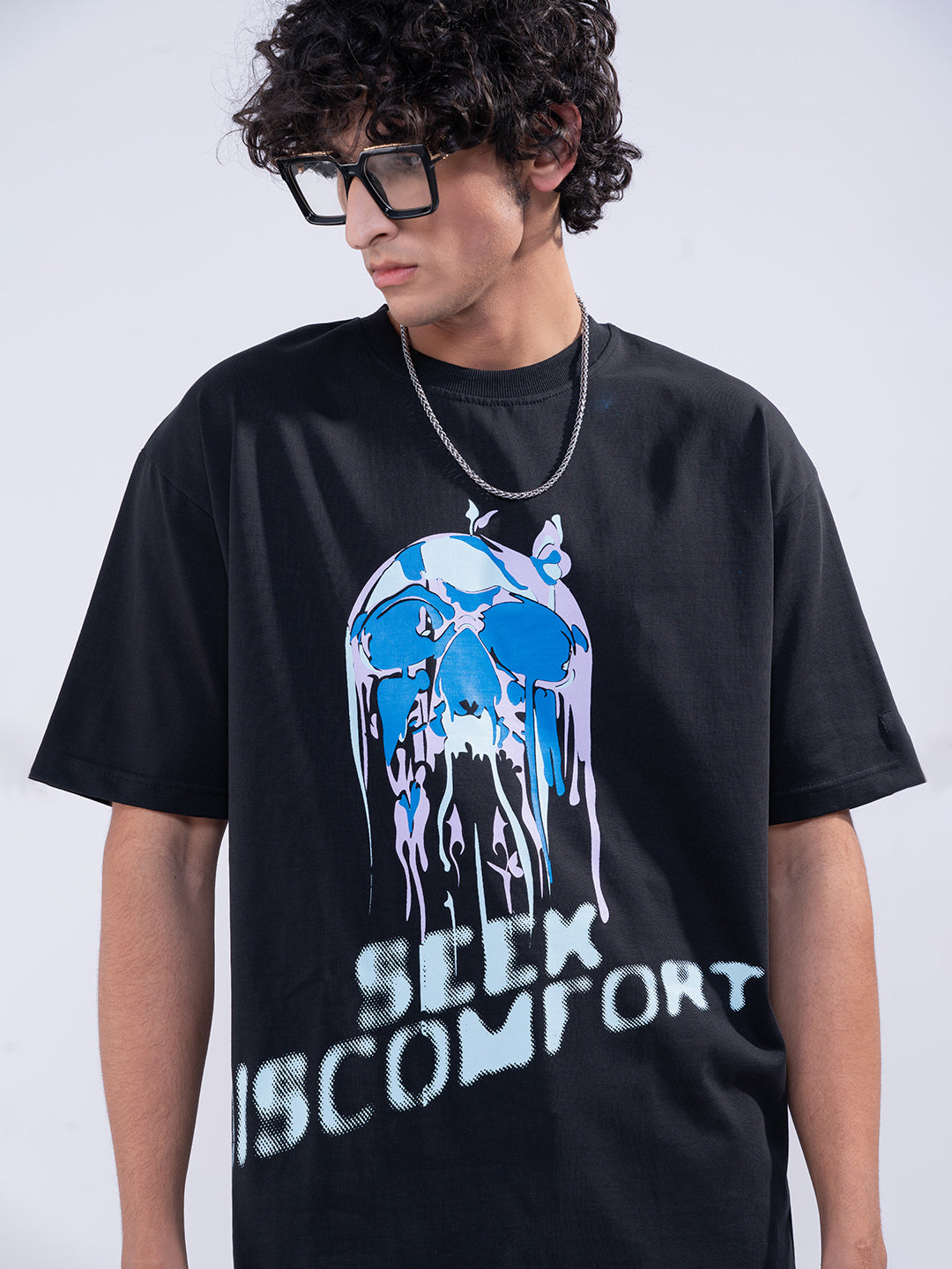 Seeking Discomfort Oversized T-Shirt in Black