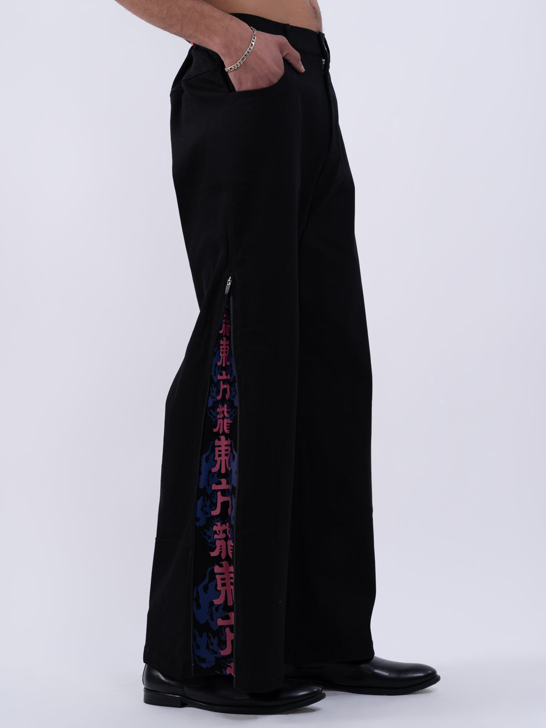 Elemental Text Print Pants in Black