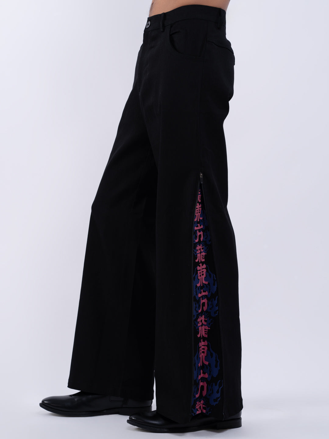 Elemental Text Print Pants in Black